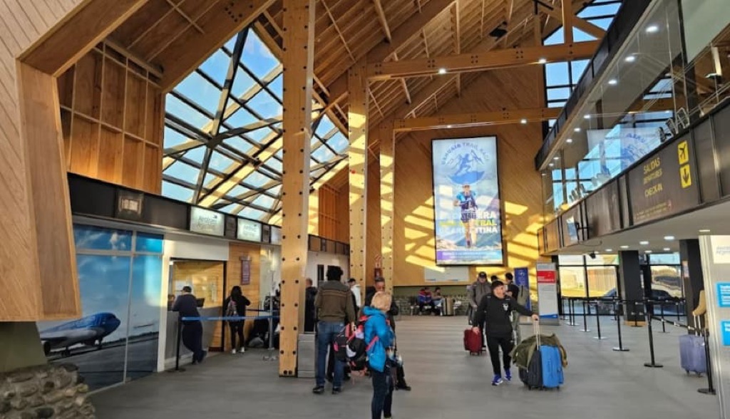 Car rental at Ushuaia Airport (USH)